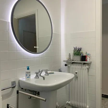Spacious Near The Apartman *