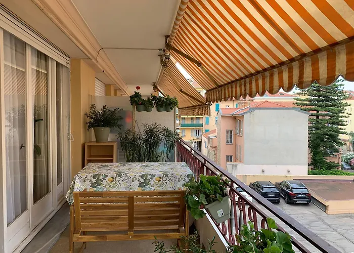 Apartment Spacious Near The *