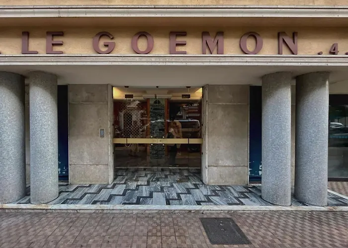 Διαμέρισμα Spacious Near The